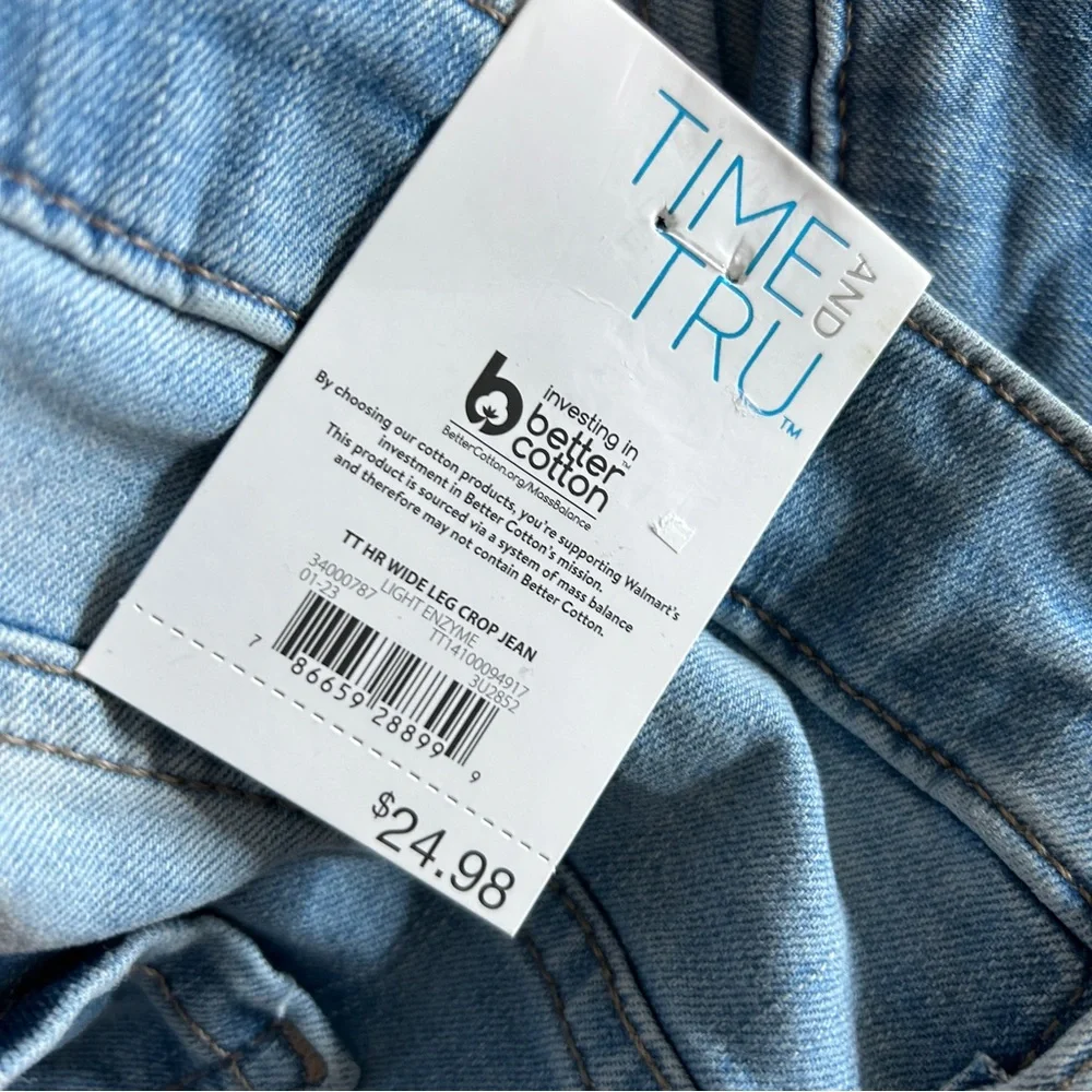 High Rise Wide Leg Crop Jeans - Picture 3 of 3